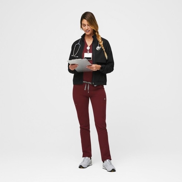 FIGS Yola Skinny Scrub Pants in Burgundy Size Small Tall - Picture 1 of 16
